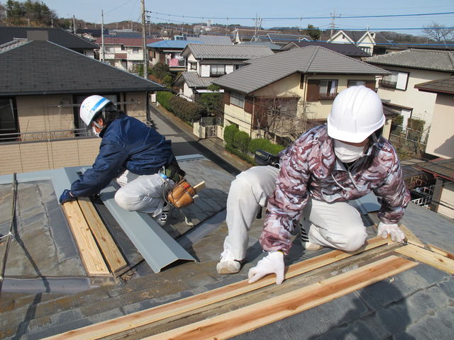 屋根工事のトラブル対策～高槻市・向日市・長岡京市