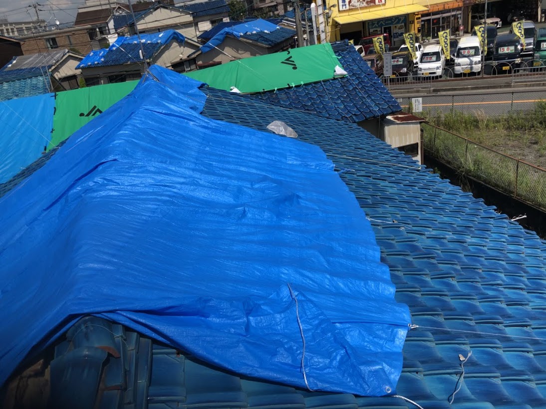 屋根雨漏りの応急処置方法～大阪府高槻市、京都府向日市、長岡京市